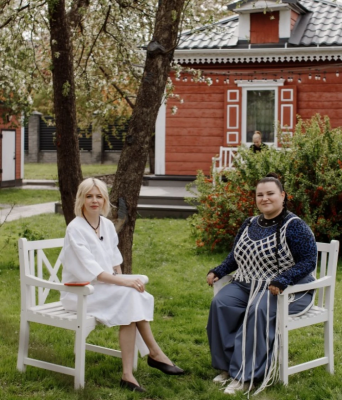 Onuka та співачка Аlyona Аlyona під час зйомок проєкту «Фабрична 12»Фото: pechera.info