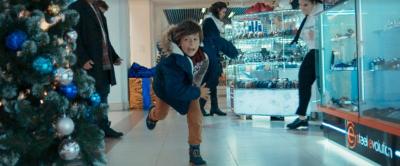 Кадр із фільму «Мій дідусь – Дід Мороз». Фото: luckyukraine