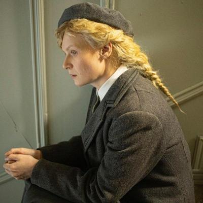 Марина Кошкіна в ролі коханої Малевича. Фото: instagram.com/koshkina_marina