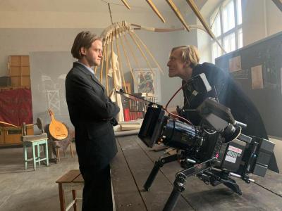 Фото зі знімального майданчика фільму «Малевич». Фото: facebook.com/malevych.movie