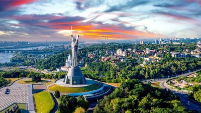 Монумент «Батьківщина-мати». Фото: Економічні новини